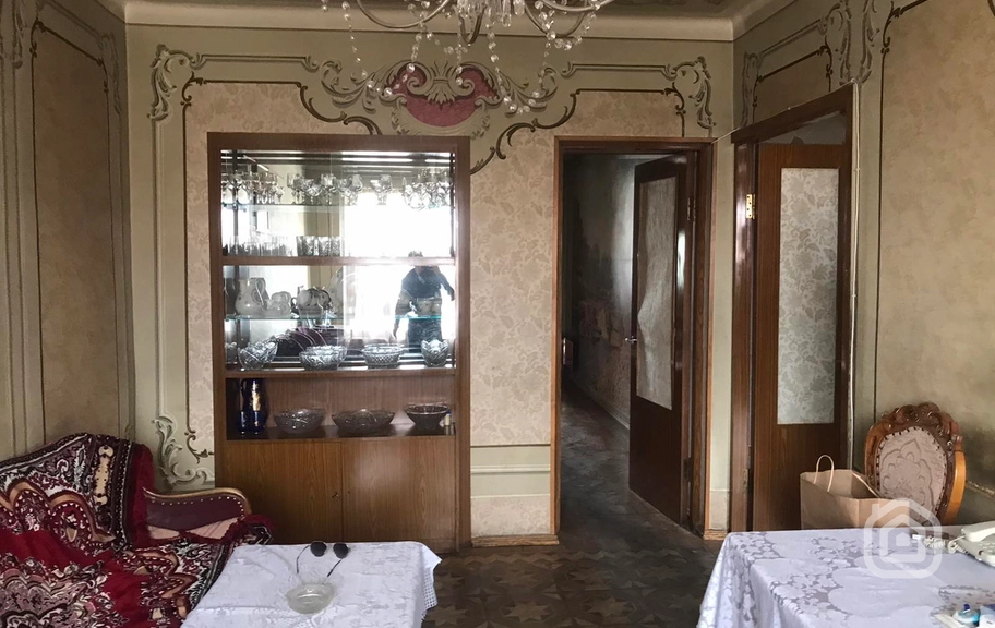 Продаётся 2-комнатная квартира, 54.2 м², ул. Кристапор, Центр