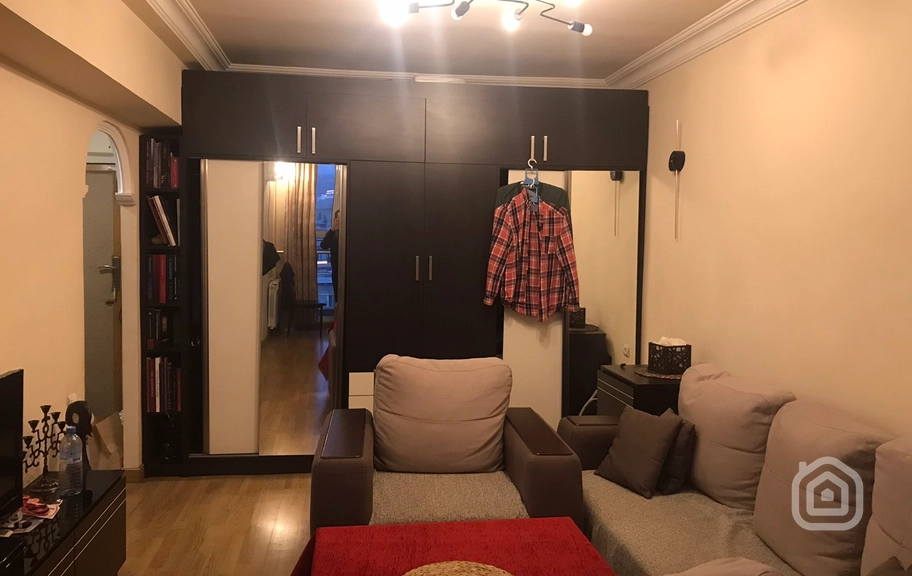Продаётся 1-комнатная квартира, 39 м², Бахрамян тупик, Центр