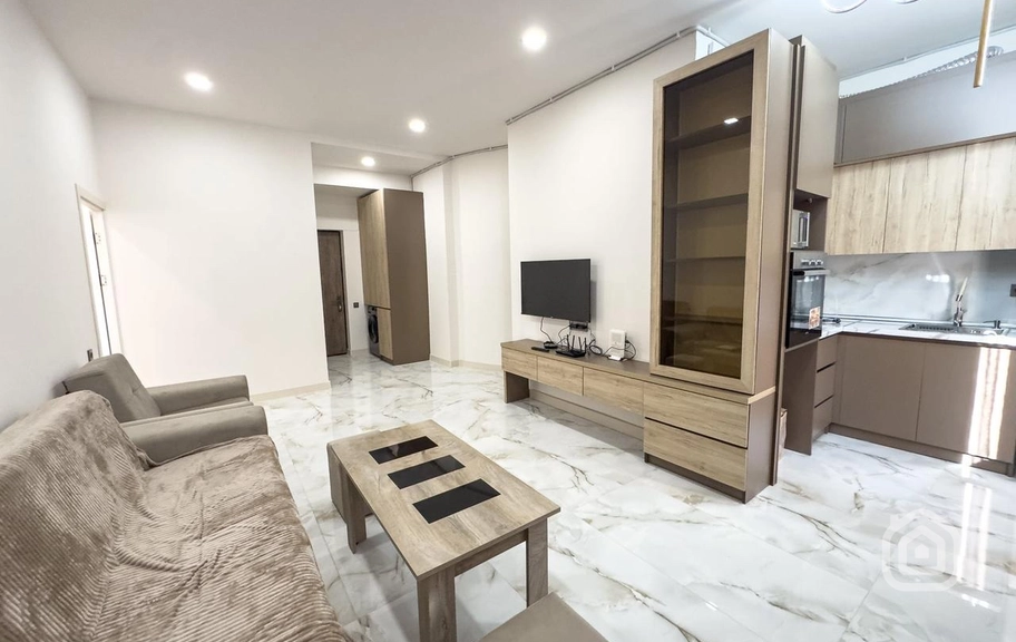Продаётся 1-комнатная квартира, 45 м², ул. Вардананц, Центр