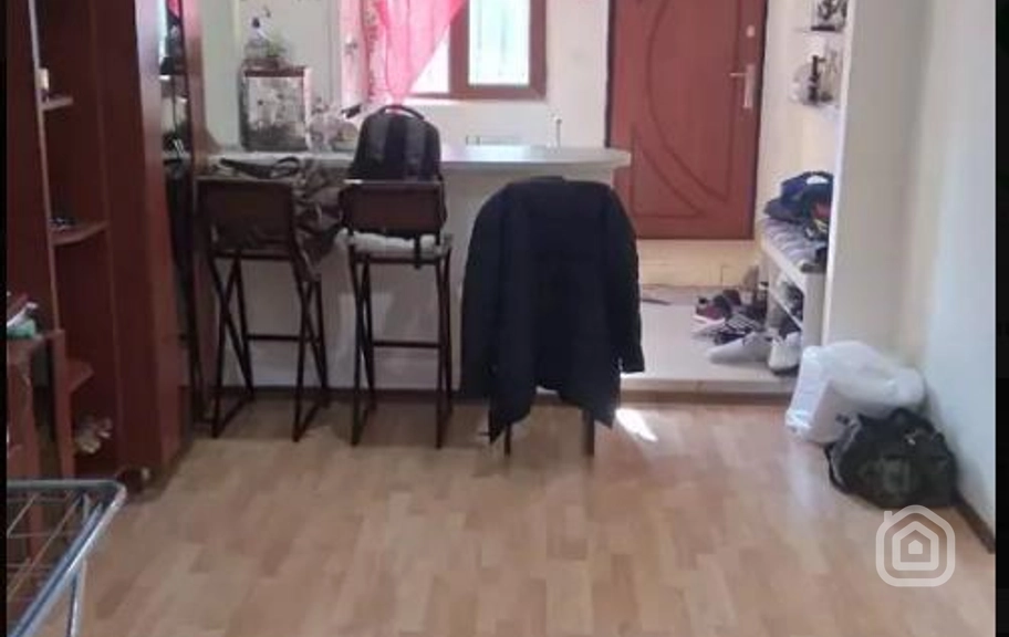 Продаётся 2-комнатная квартира, 50 м², ул. Д. Демирчян, Центр