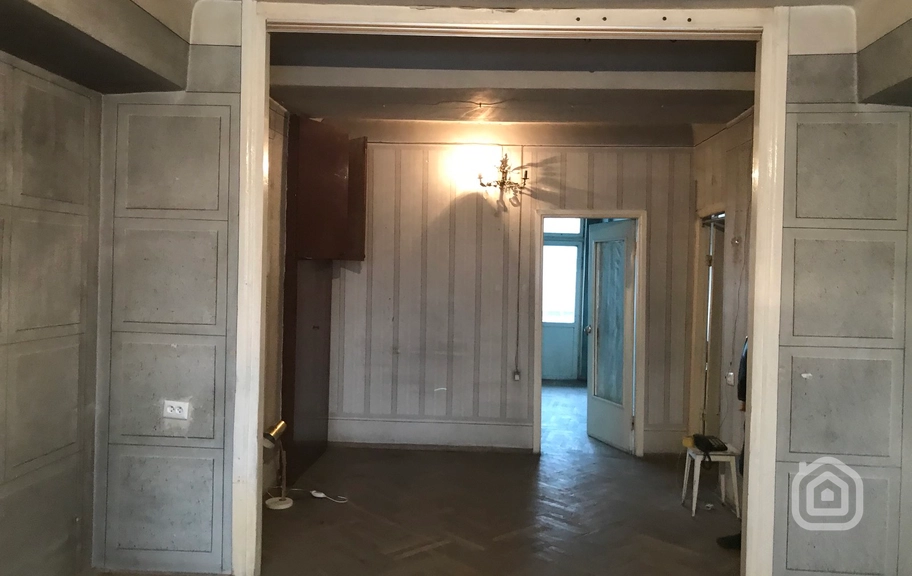 Продаётся 3-комнатная квартира, 87.6 м², ул. Заварян, Центр