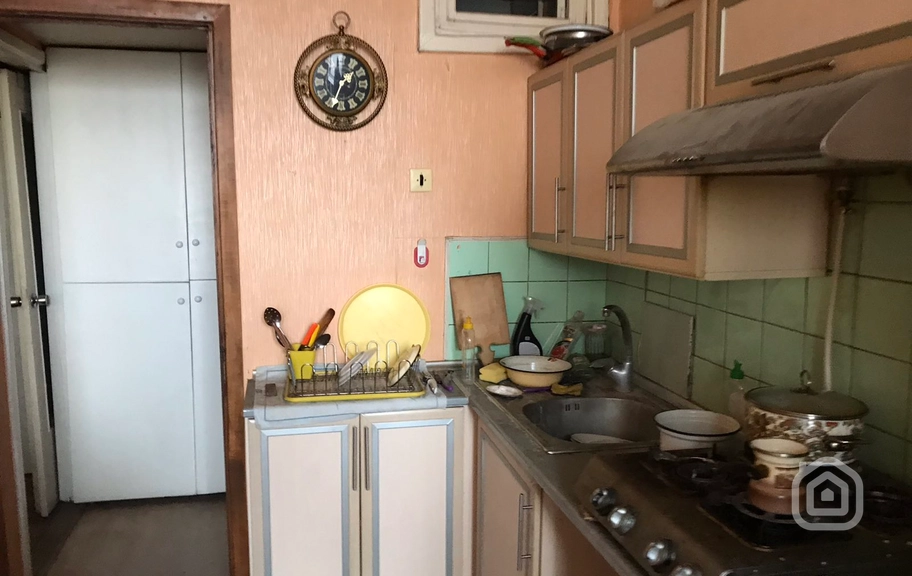 Продаётся 3-комнатная квартира, 89.3 м², ул. Налбандян, Центр