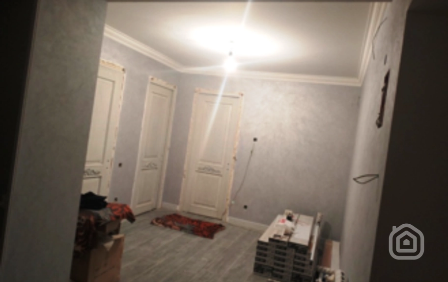 Продаётся 4-комнатная квартира, 141 м², ул. Врацакан, Арабкир
