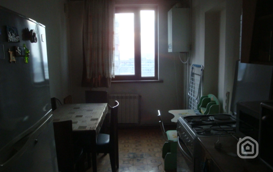 Продаётся 4-комнатная квартира, 94 м², ул. Оhанов, Малатия-Себастия