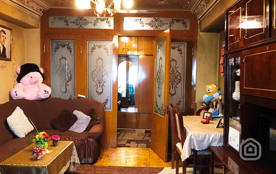 Продаётся 2-комнатная квартира, 69.3 м², ул. Хоренаци, Центр