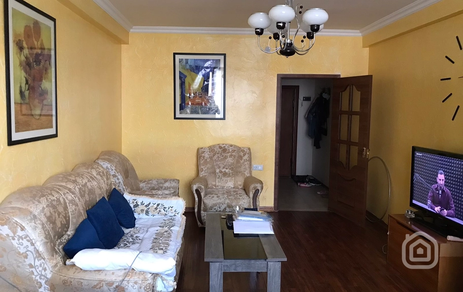 Продаётся 1-комнатная квартира, 48.3 м², Центр