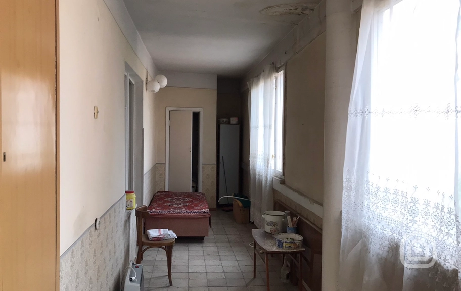Продаётся 2-комнатная квартира, 86 м², ул. Абовян, Центр