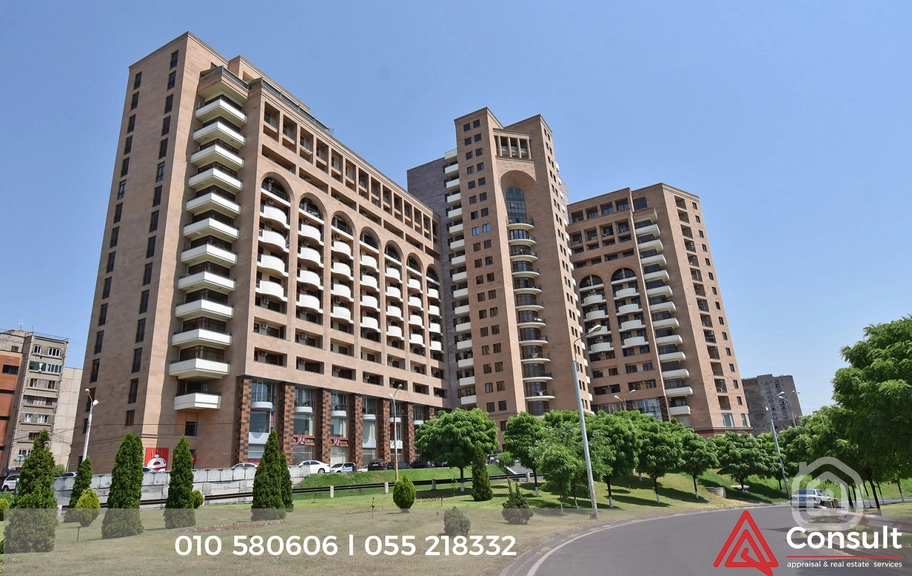 Продаётся 4-комнатная квартира, 143 м², ул. Сасна Црер, Давташен