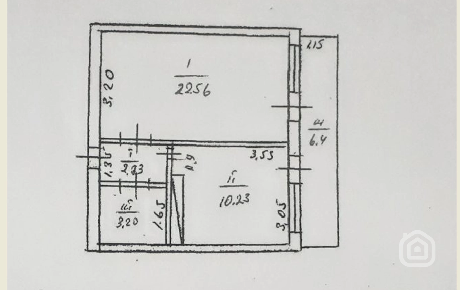 Продаётся 1-комнатная квартира, 46 м², ул. Хоренаци, Центр