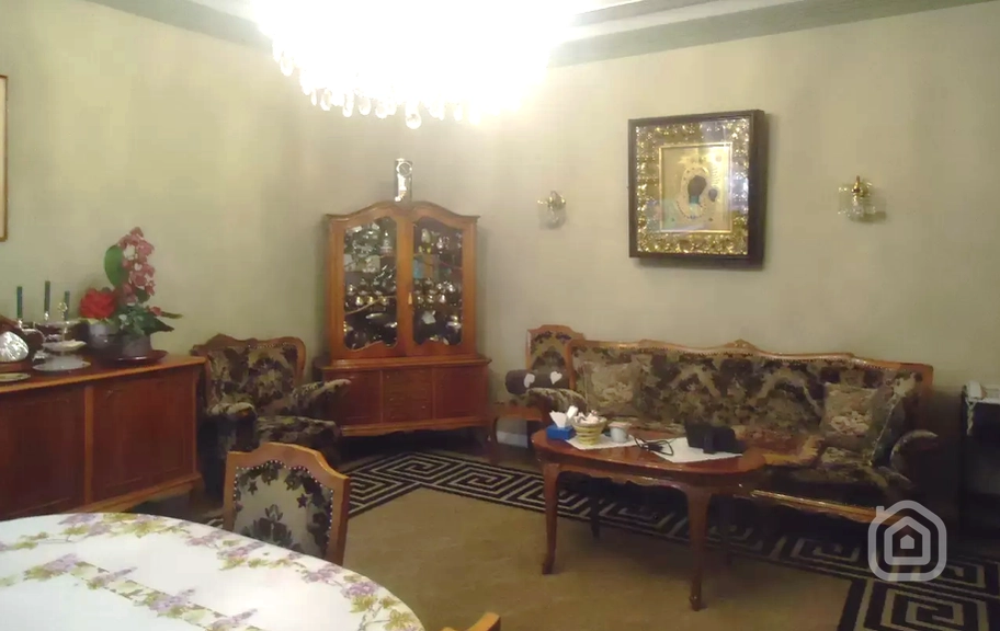 Продаётся 4-комнатная квартира, 119.4 м², ул. Хазар Парпеци, Центр