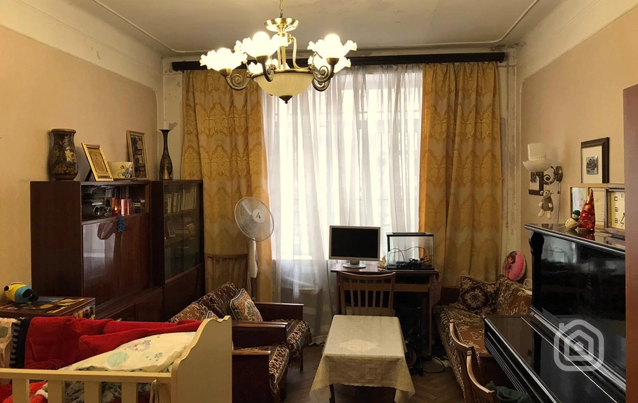 Продаётся 3-комнатная квартира, 81 м², ул. Абовян, Центр