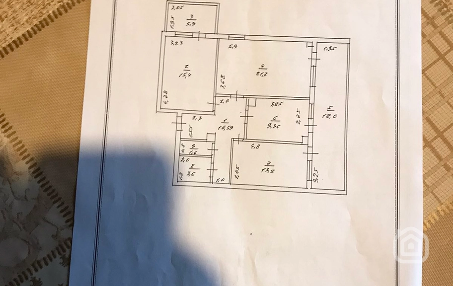 Продаётся 3-комнатная квартира, 99.35 м², ул. Сарян, Центр