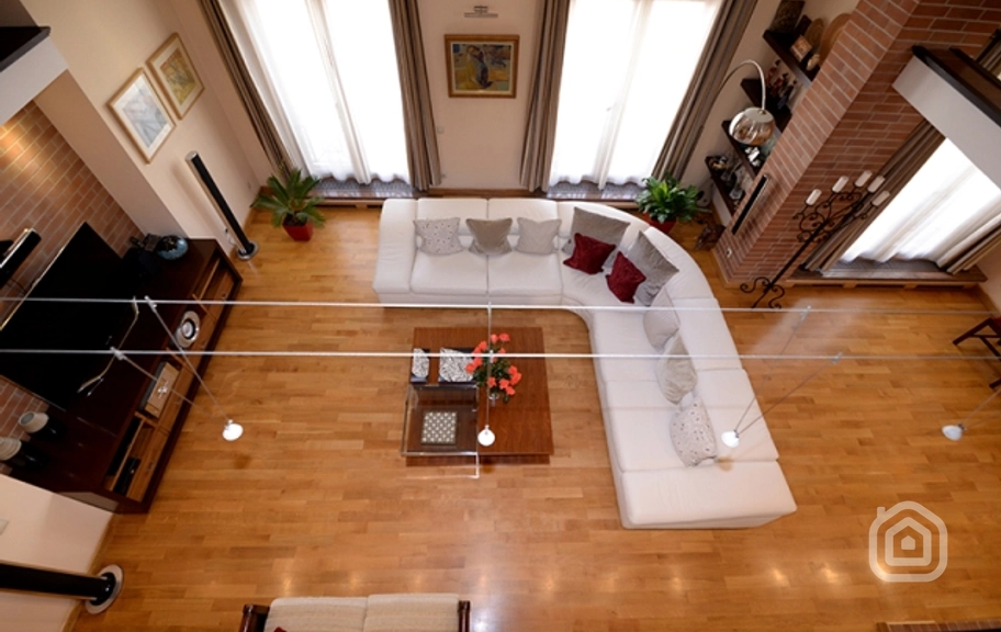 Продаётся 4-комнатная квартира, 280 м², ул. Царав Ахбюр, Аван