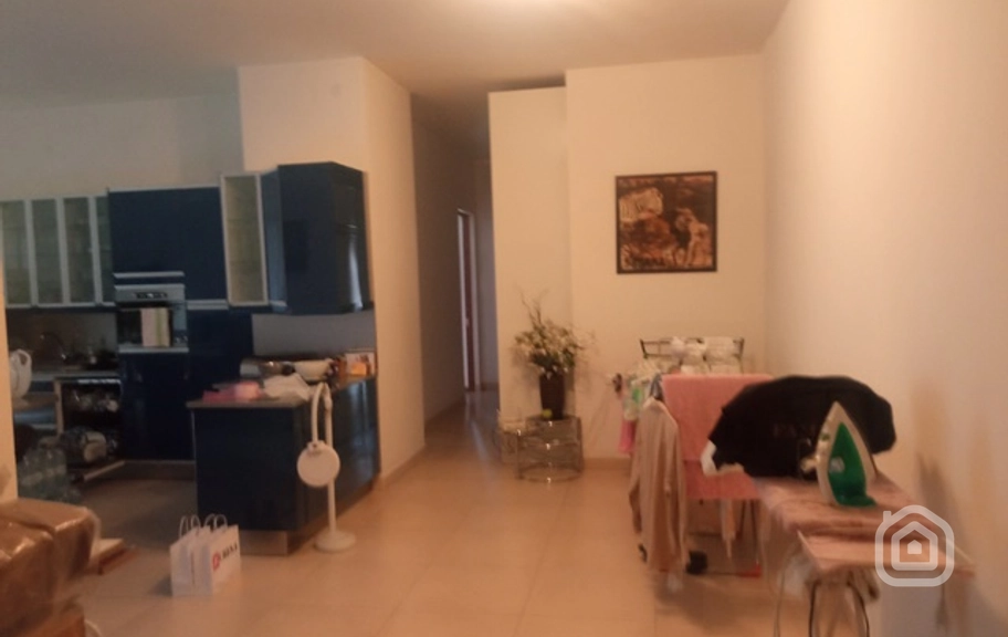 Продаётся 3-комнатная квартира, 116.8 м², ул. Арами, Центр