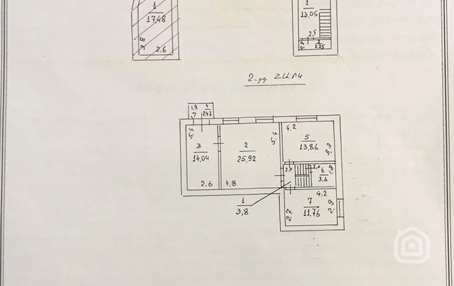 Продаётся 3-комнатная квартира, 90.75 м², ул. Заробян, Центр