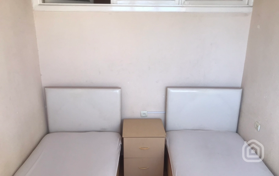 Продаётся 1-комнатная квартира, 44.4 м², ул. Сарян, Центр