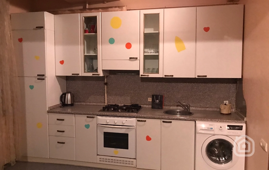 Продаётся 1-комнатная квартира, 40.3 м², ул. Кохбаци, Центр