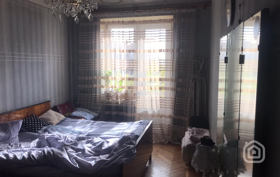 Продаётся 3-комнатная квартира, 73 м², пр. Аршакуняц, Центр