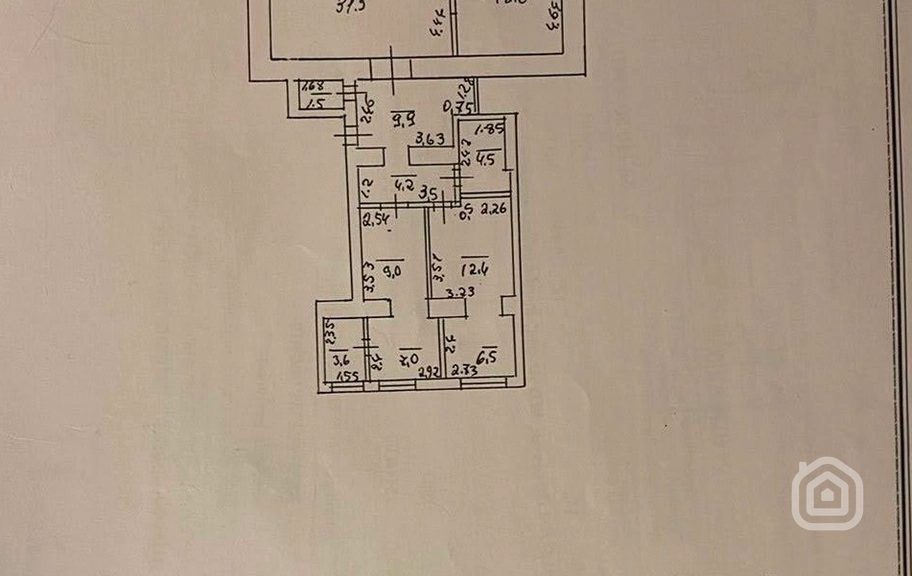 Продаётся 3-комнатная квартира, 111.7 м², ул. Таманян, Центр