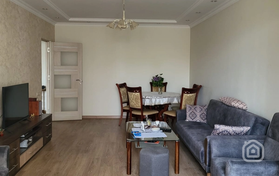 Продаётся 4-комнатная квартира, 89.56 м², ул. Аван 7, Аван