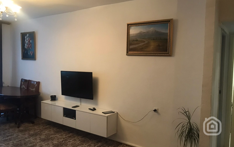Продаётся 3-комнатная квартира, 97.2 м², ул. Пушкин, Центр