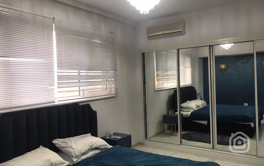 Продаётся 3-комнатная квартира, 148 м², ул. Сармен, Центр