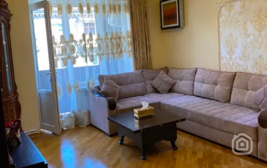 Продаётся 3-комнатная квартира, 78 м², ул. Н. Тигранян, Арабкир