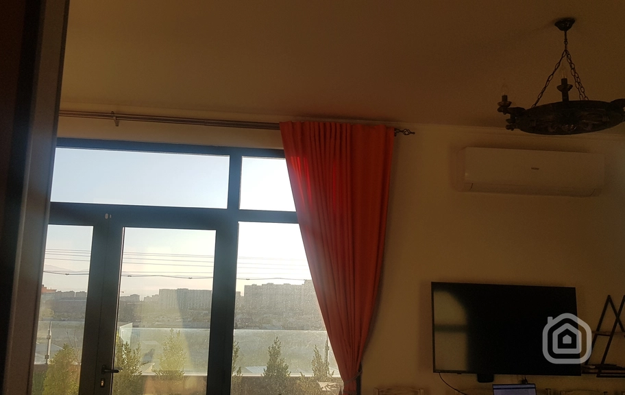 Продаётся 3-комнатная квартира, 90 м², ул. Т. Петросян, Давташен