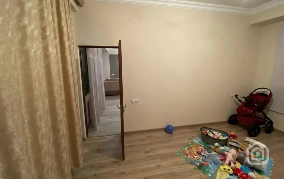 Продаётся 3-комнатная квартира, 104 м², ул. Г. Hовсепян, Норк-Мараш