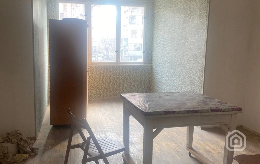 Продаётся 3-комнатная квартира, 88.5 м², ул. Чаренц, Центр