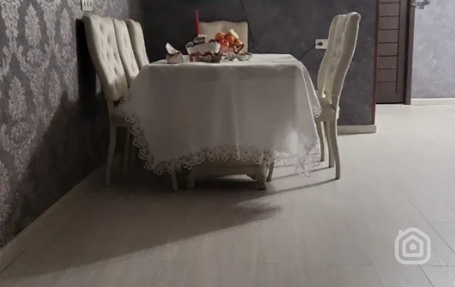 Продаётся 3-комнатная квартира, 74 м², ул. Тигран Мец, Аштарак