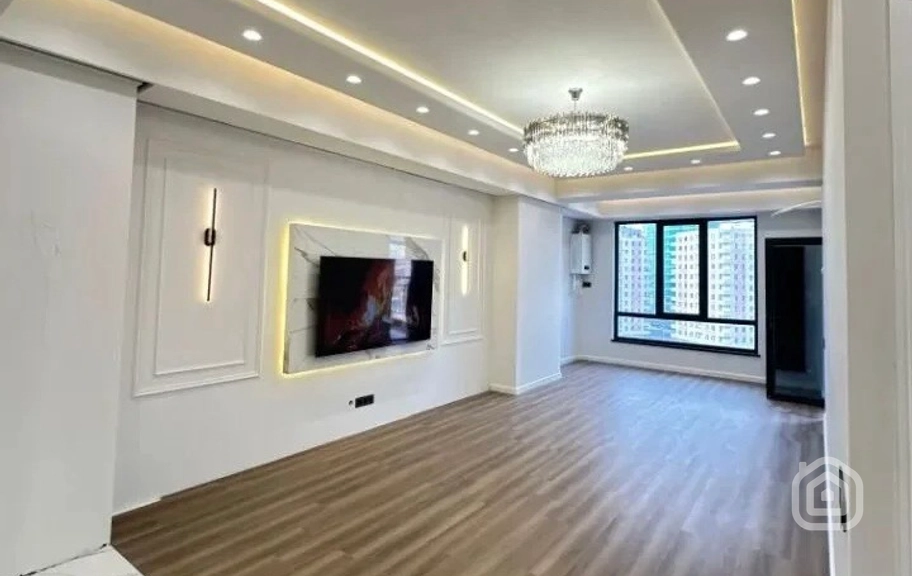 Продаётся 3-комнатная квартира, 91 м², ул. Грибойедов, Арабкир