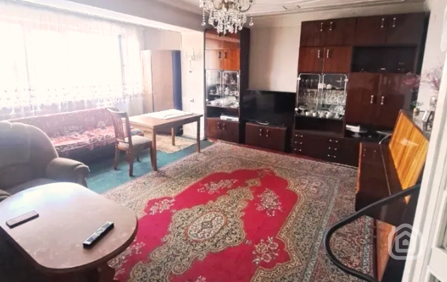 Продаётся 4-комнатная квартира, 105 м², ул. Ширакаци, Гюмри