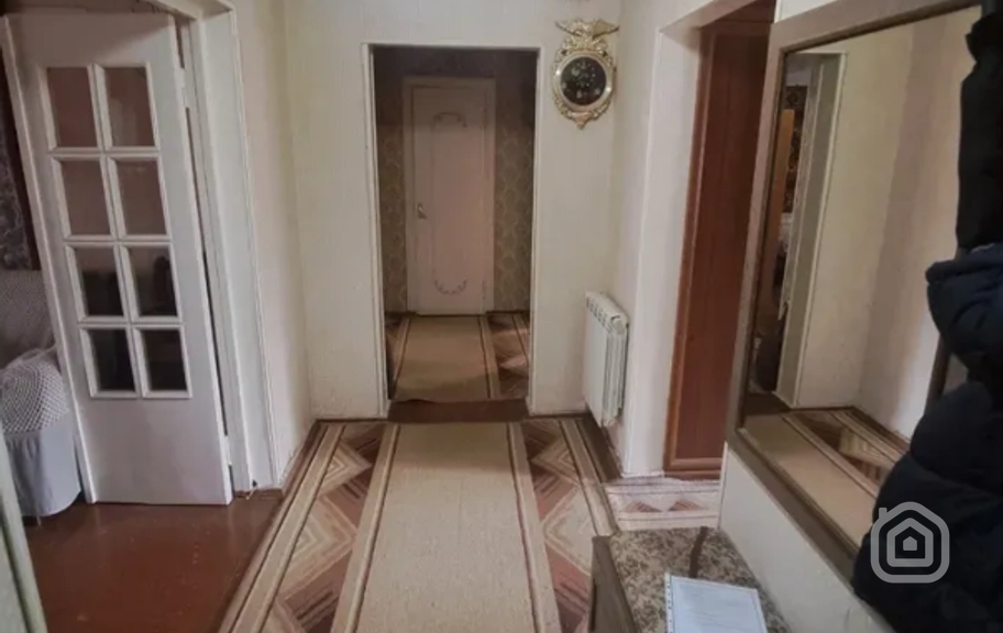 Продаётся 3-комнатная квартира, 79 м², ул. Ани тах. 13, Гюмри