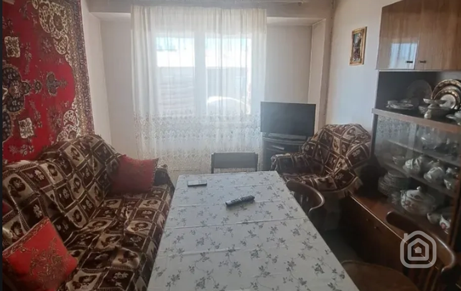 Продаётся 3-комнатная квартира, 84 м², ул. Гарегин А, Гюмри
