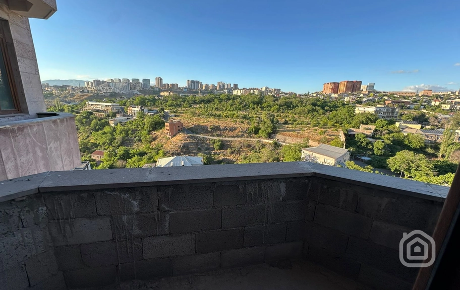 Продаётся 3-комнатная квартира, 98.46 м², ул. Арменакян, Норк-Мараш