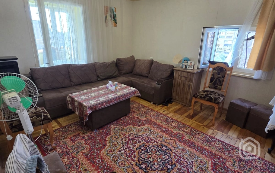Продаётся 1-комнатная квартира, 46 м², 4-рд микрошрджан, Абовян